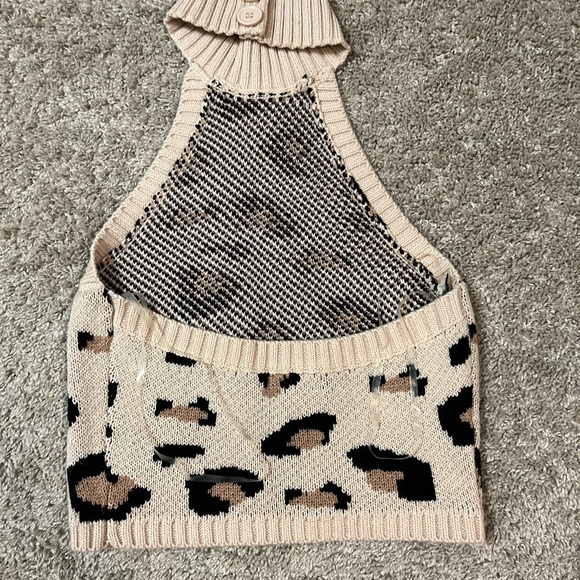 Cheetah Print Top - Picture 7 of 13